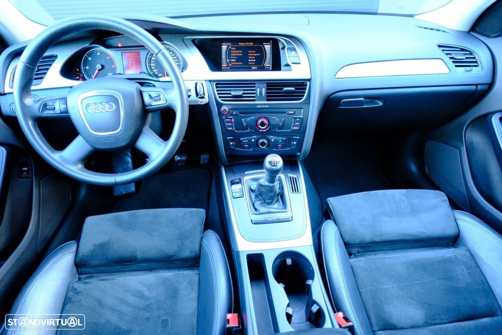 Audi A4 2.0 TDI exclusive - 12