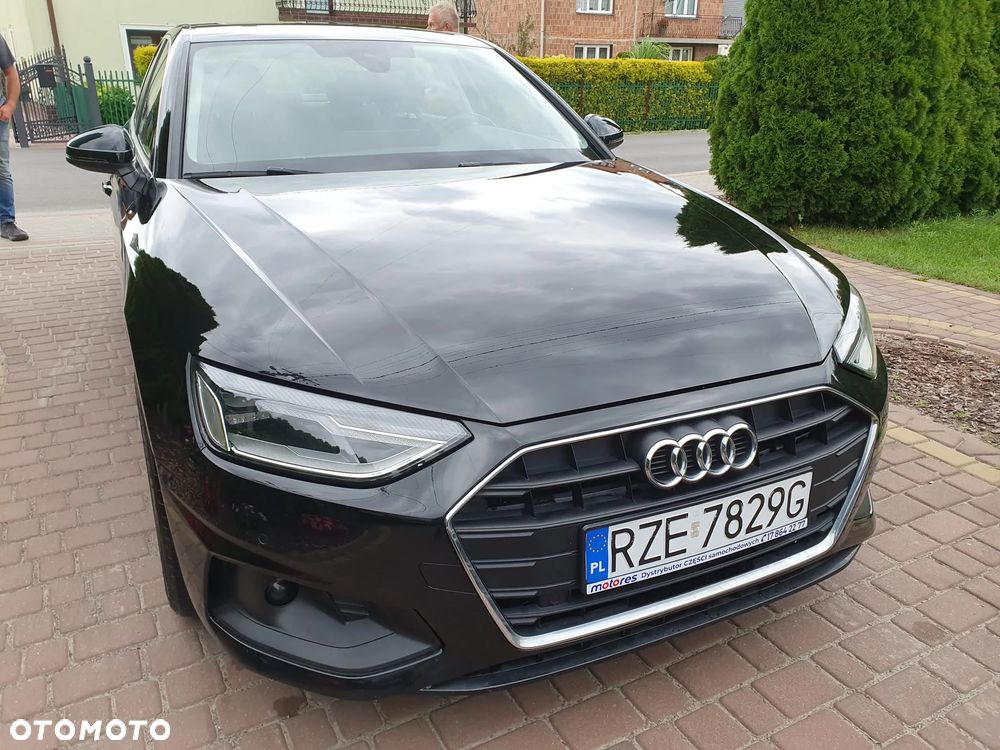 Audi A4 Limousine - 14