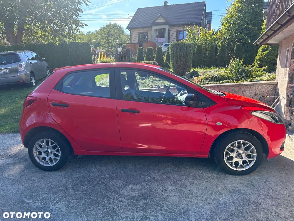 Mazda 2 - 3