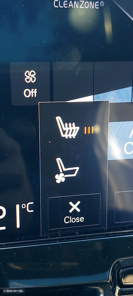 Volvo XC 60 2.0 B5 R-Design AWD - 34