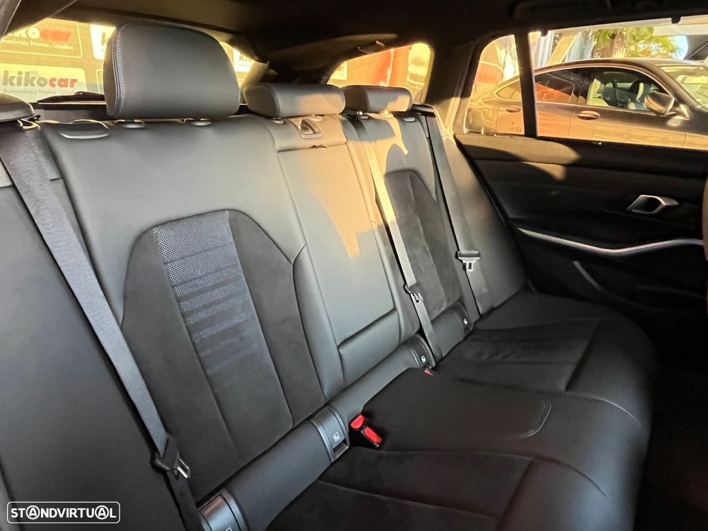 BMW 330 e Touring Pack M Auto - 56