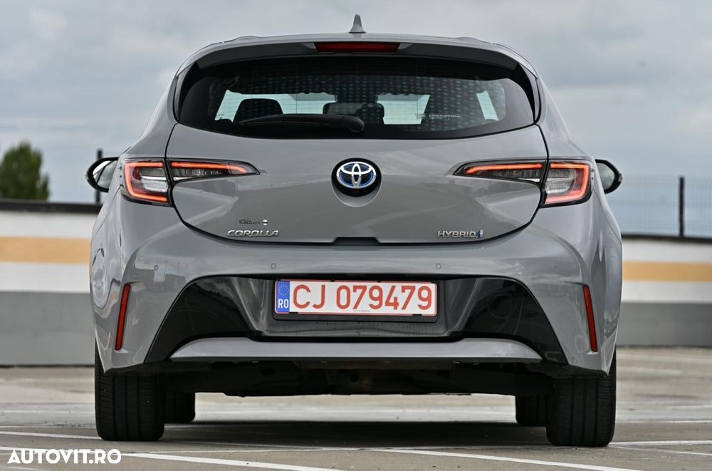 Toyota Corolla 1.8 Hybrid Business Edition - 10