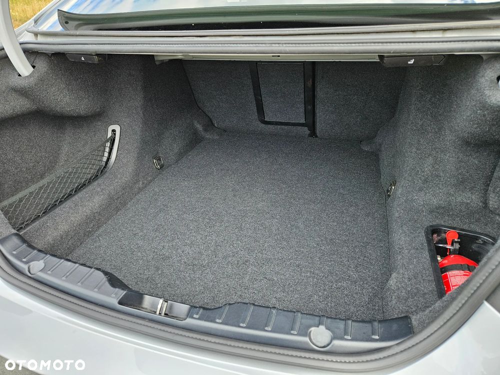 BMW Seria 5 525d xDrive - 21
