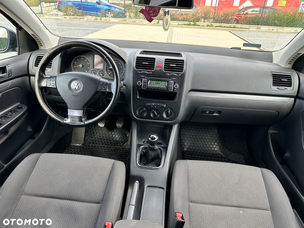 Volkswagen Golf 1.6 Comfortline - 10