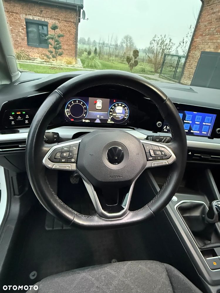 Volkswagen Golf 1.0 TSI - 9