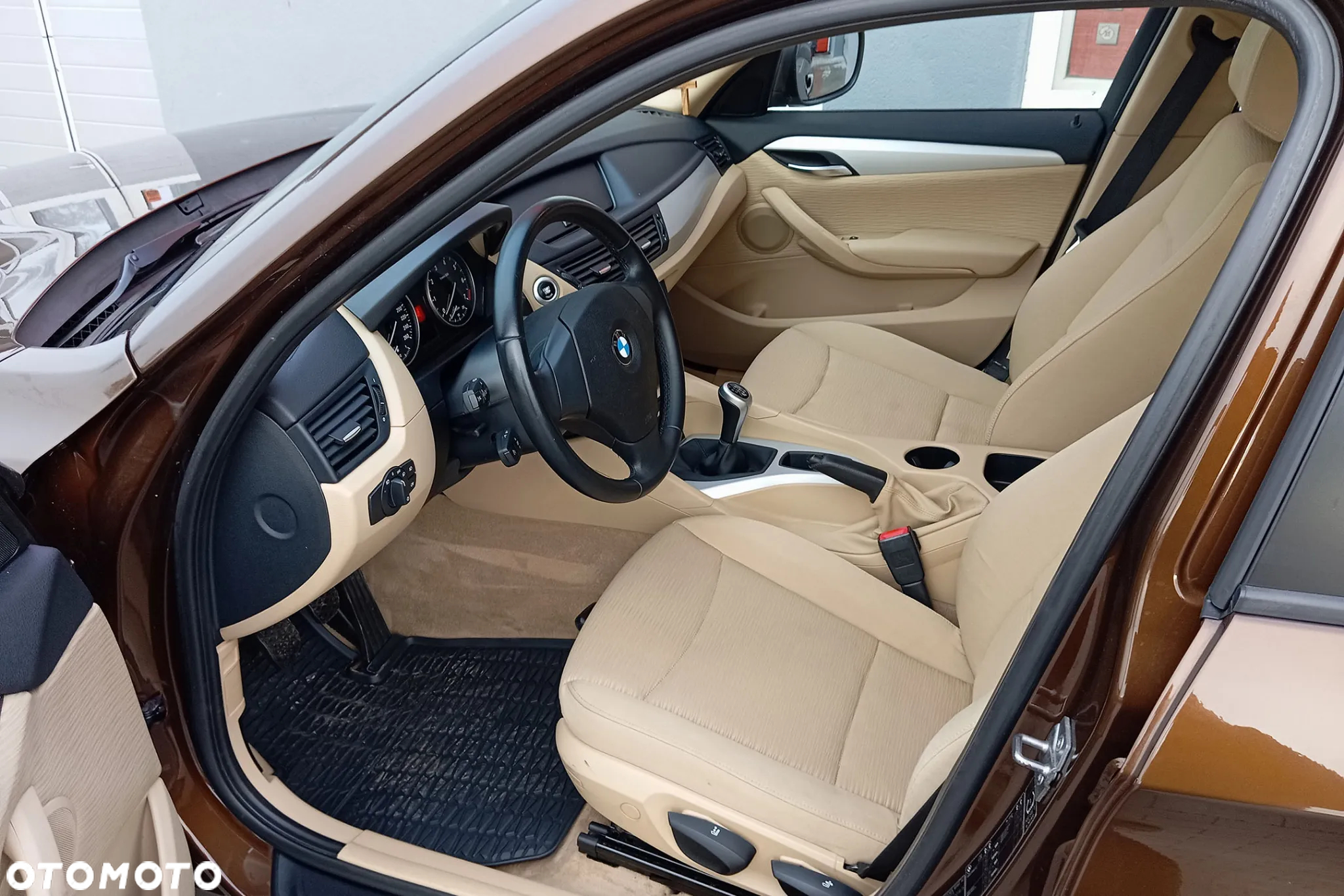 BMW X1 sDrive18i - 21