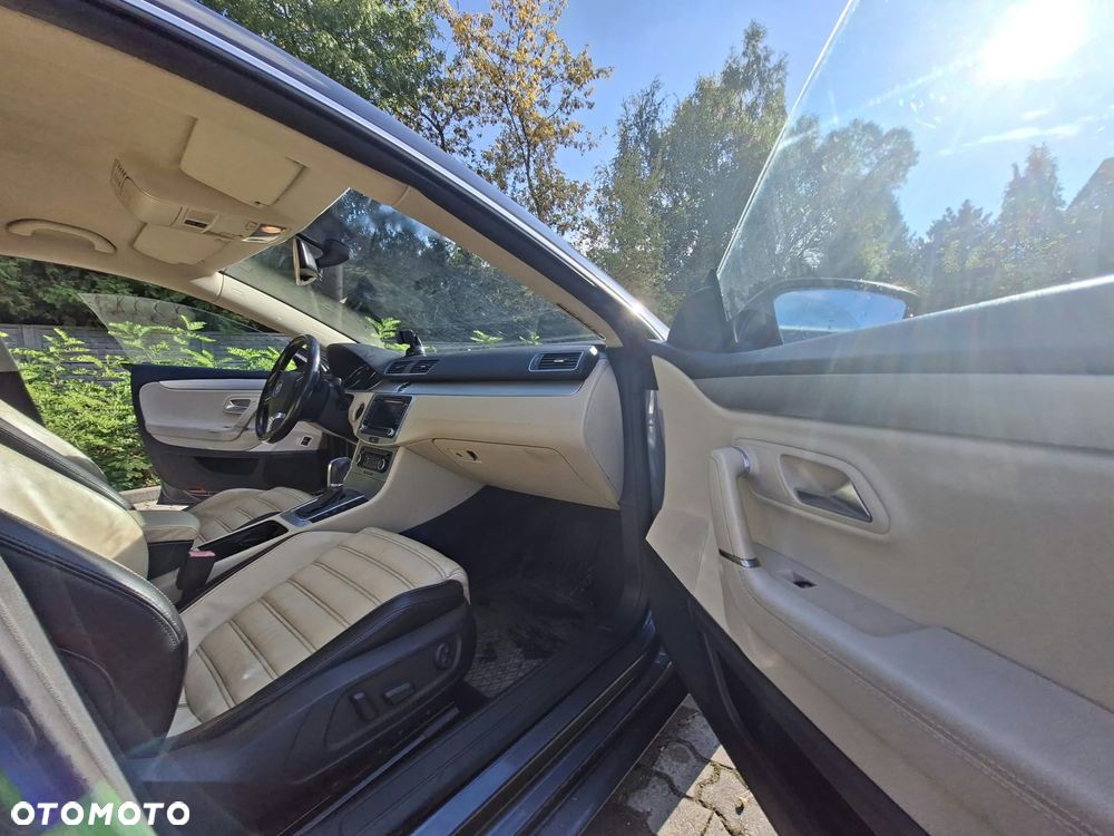 Volkswagen Passat - 30