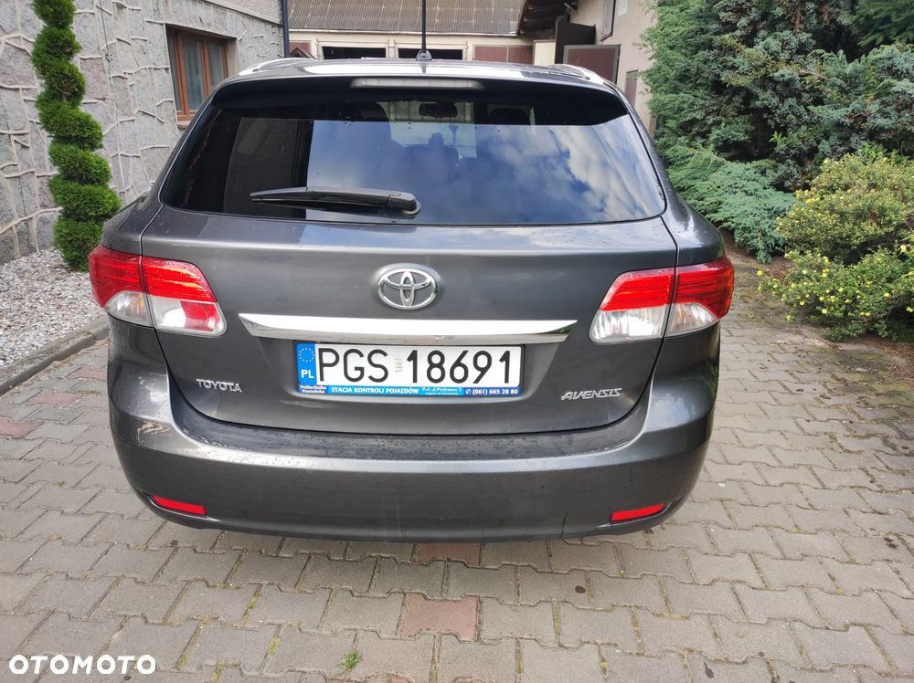 Toyota Avensis 2.2 D-4D Premium - 5
