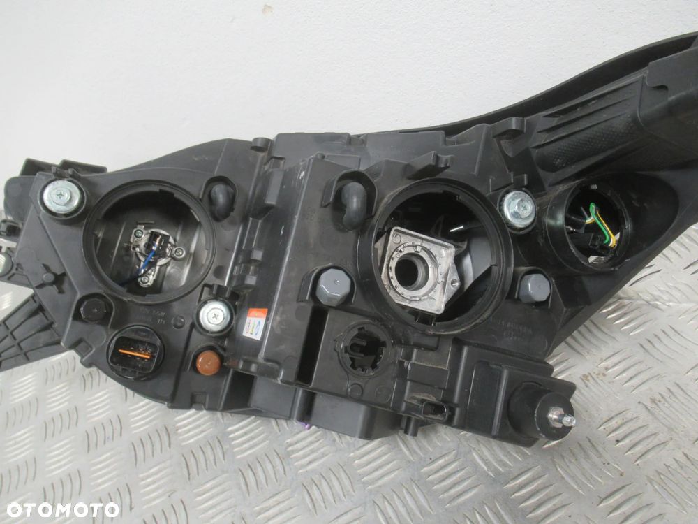 LAMPA PRZEDNIA PRZÓD SSANGYONG REXTON II 2 XENON 2017-2020 - 15