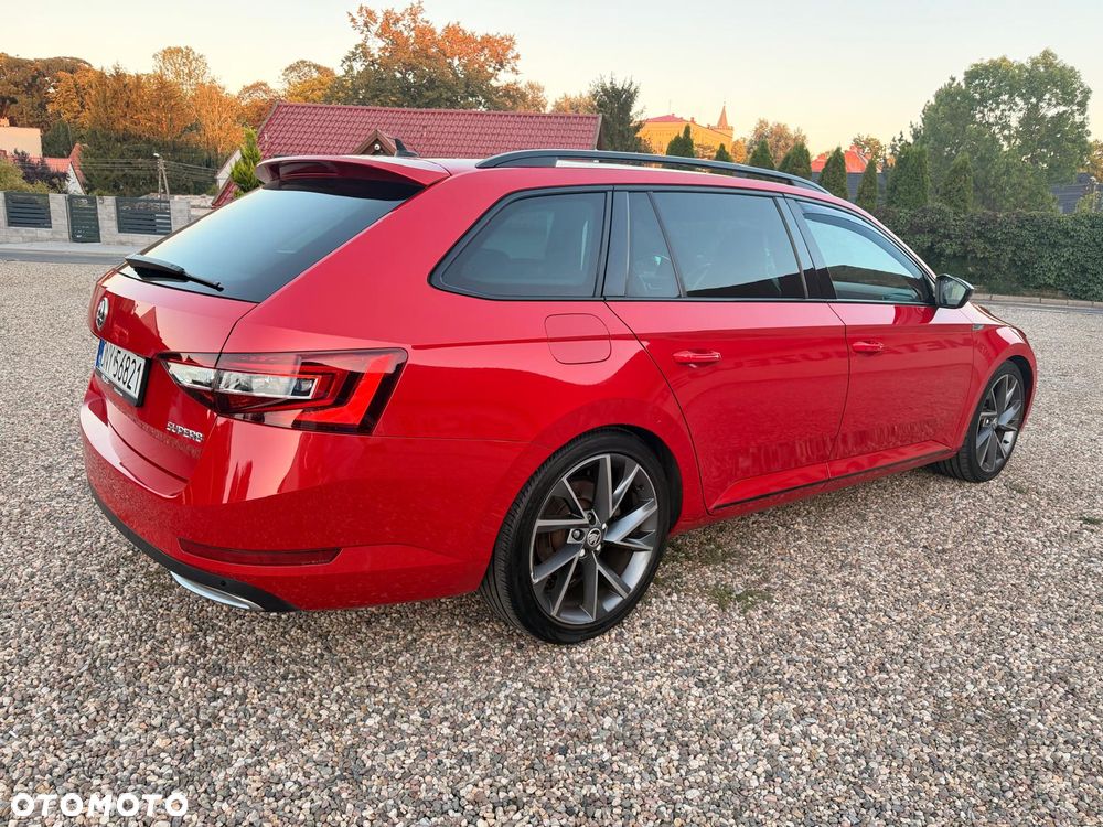 Skoda Superb 2.0 TDI Sportline - 4