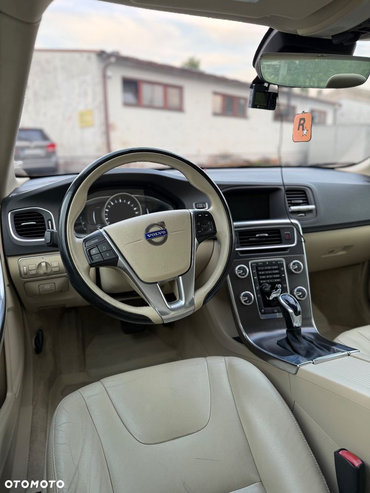 Volvo S60 T5 Geartronic Momentum - 20