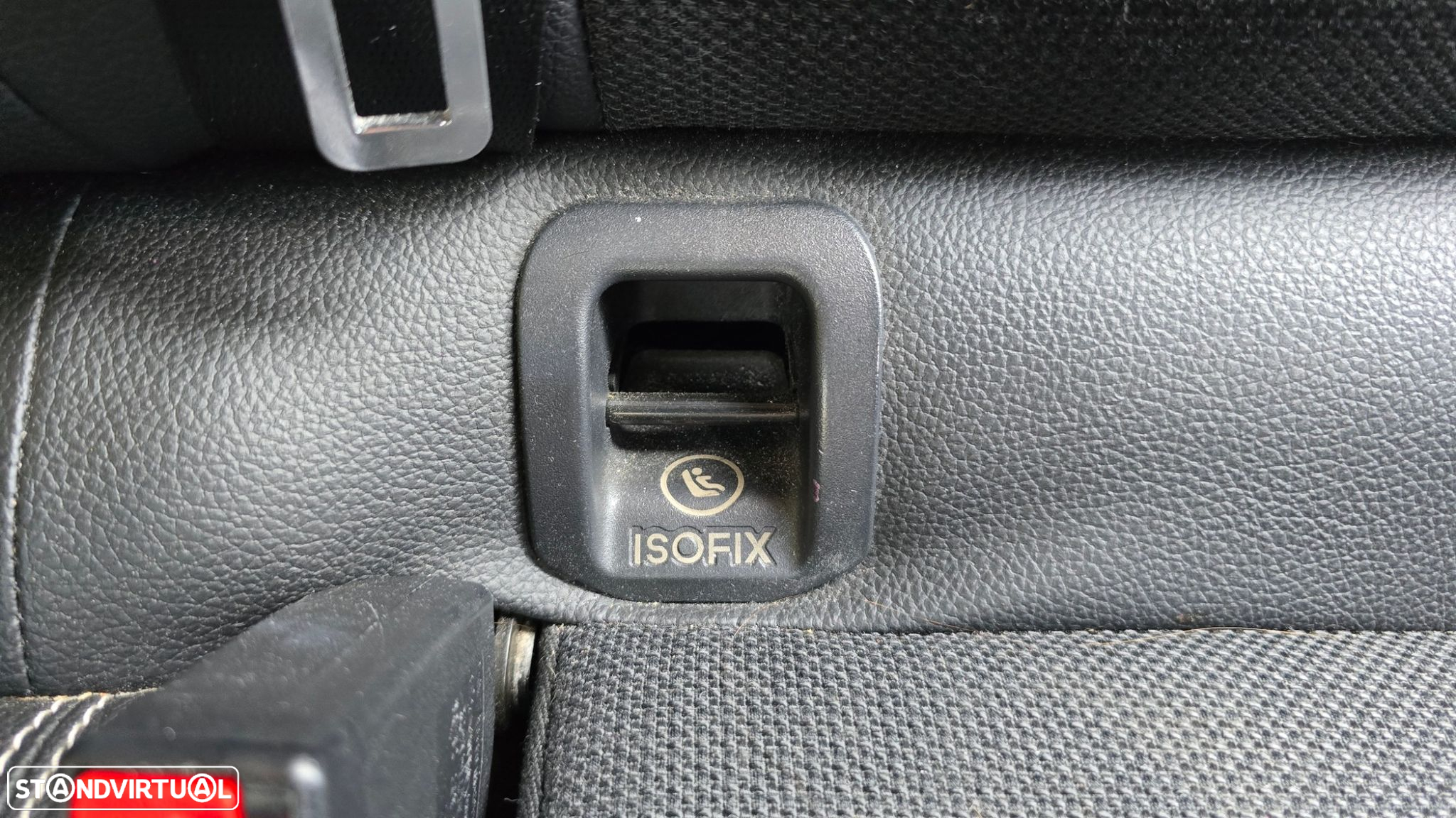 Mercedes-Benz GLA 200 CDi - 37