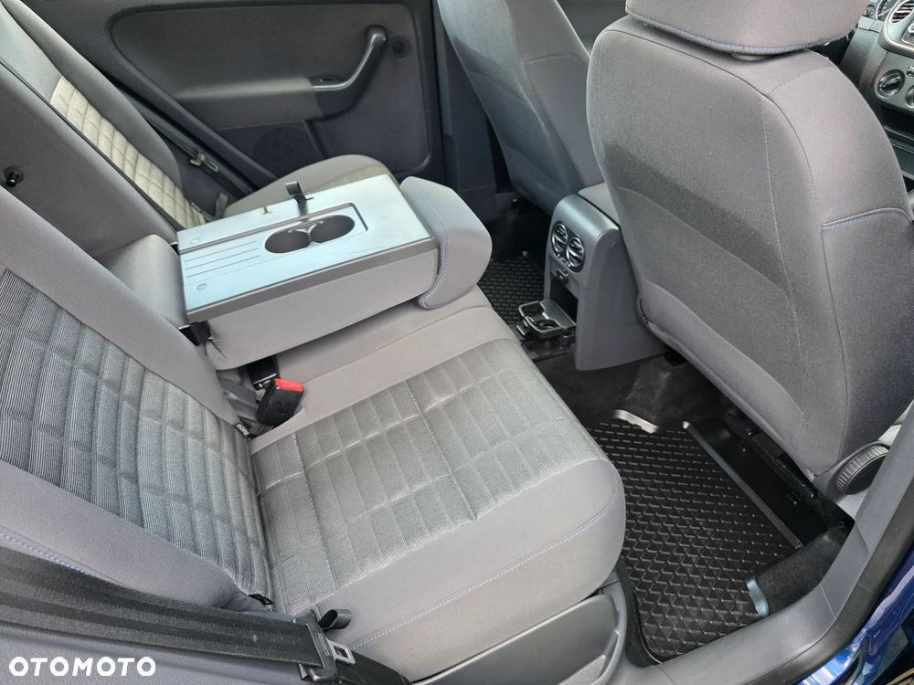 Volkswagen Golf Plus - 30