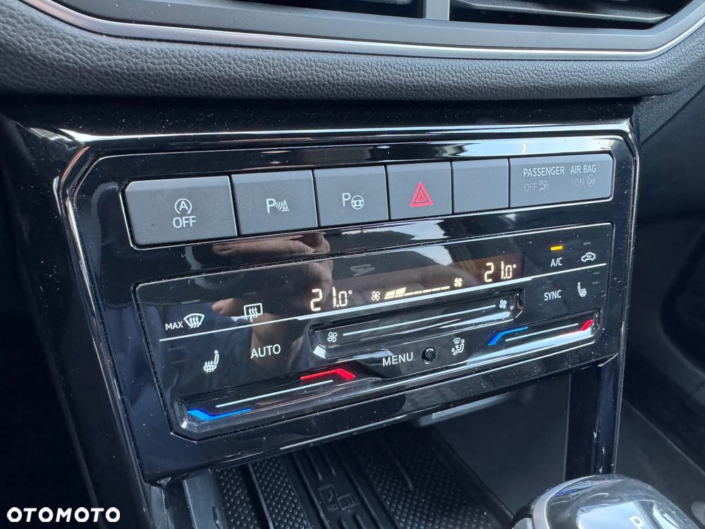 Volkswagen T-Cross 1.0 TSI R-Line DSG - 26