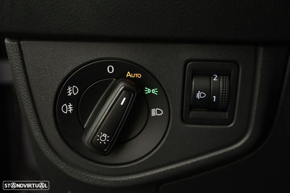 VW Polo 1.0 TSI Urban DSG - 18