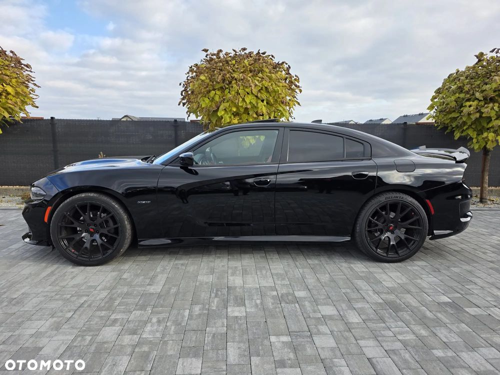Dodge Charger 2018 photo 2