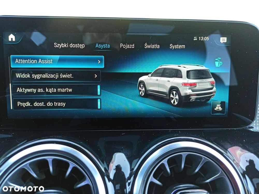 Mercedes-Benz GLB - 21
