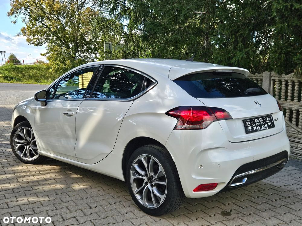 Citroën DS4 Cross 1.6 BlueHDi Be Chic S&S EAT6 - 6