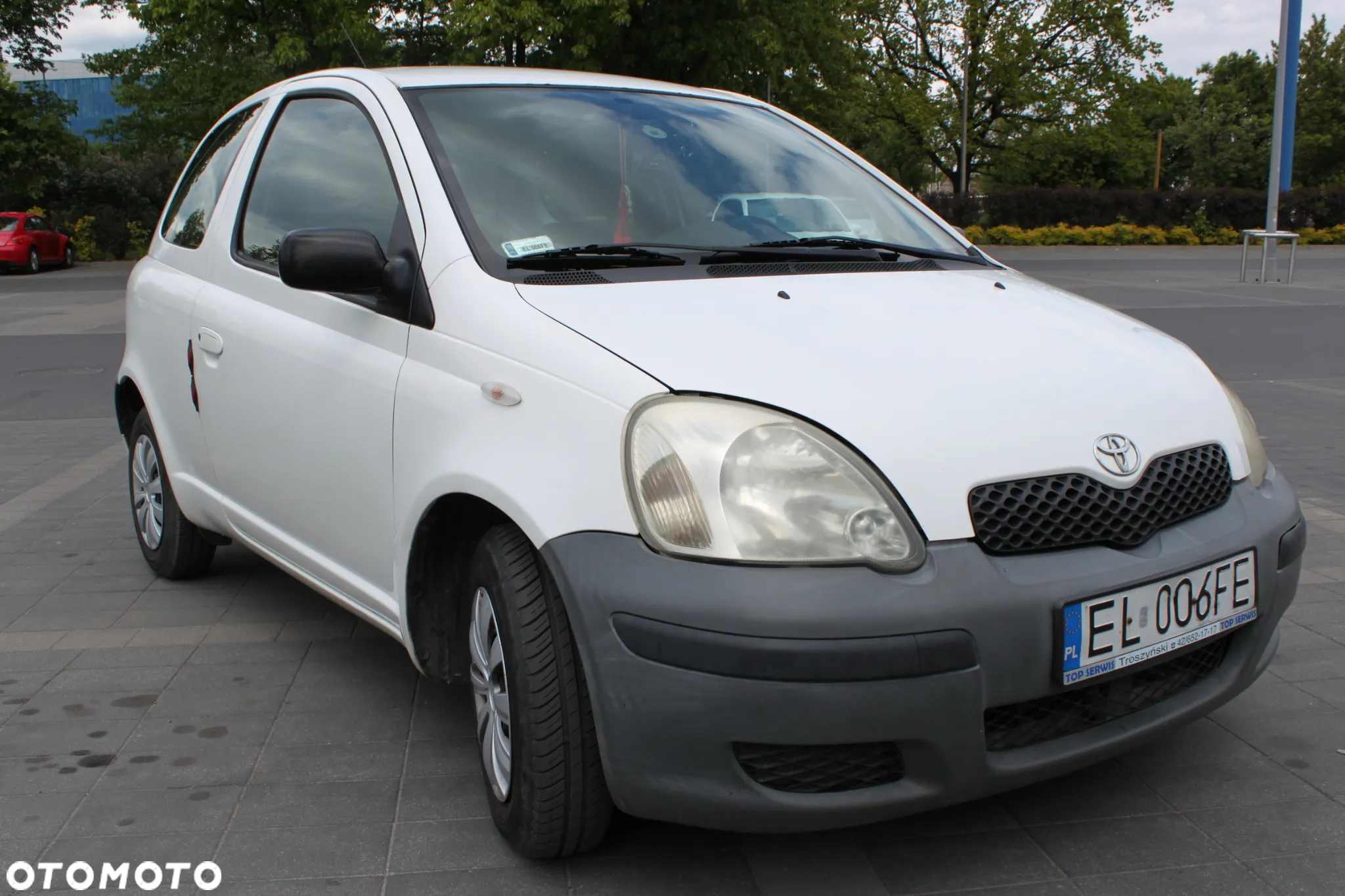 Toyota Yaris 1.0 Base - 2