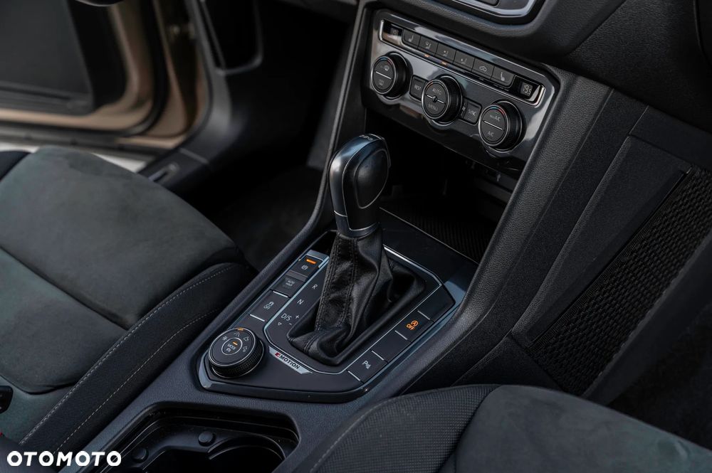 Volkswagen Tiguan 2.0 TSI 4Motion (BlueMotion Technology) DSG Highline - 25