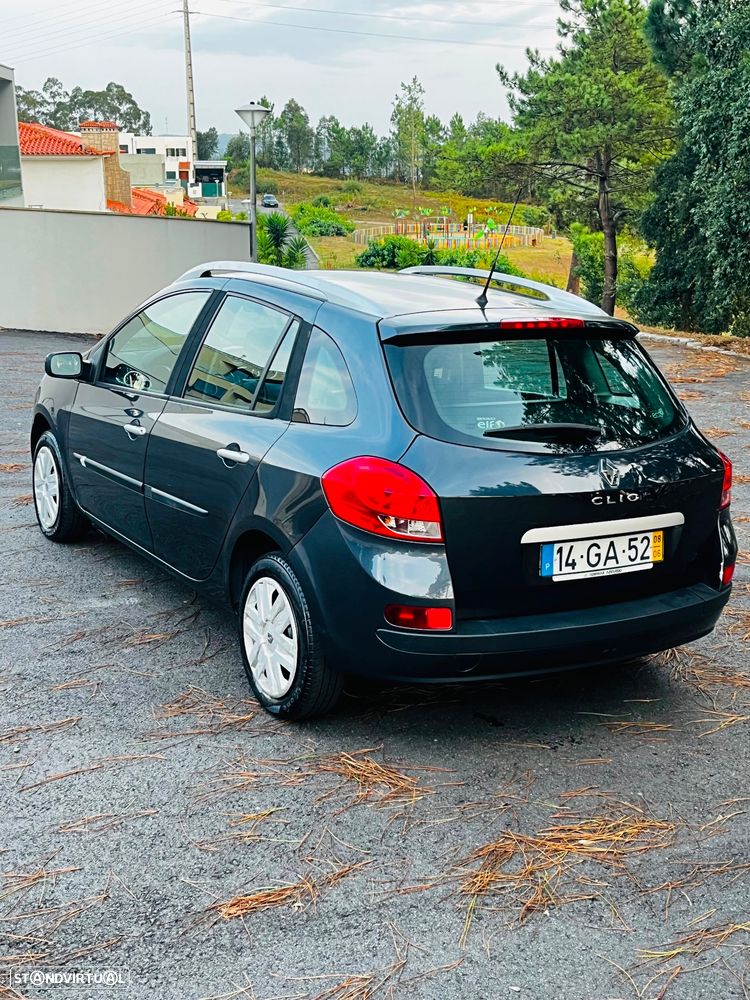 Renault Clio Sport Tourer - 1