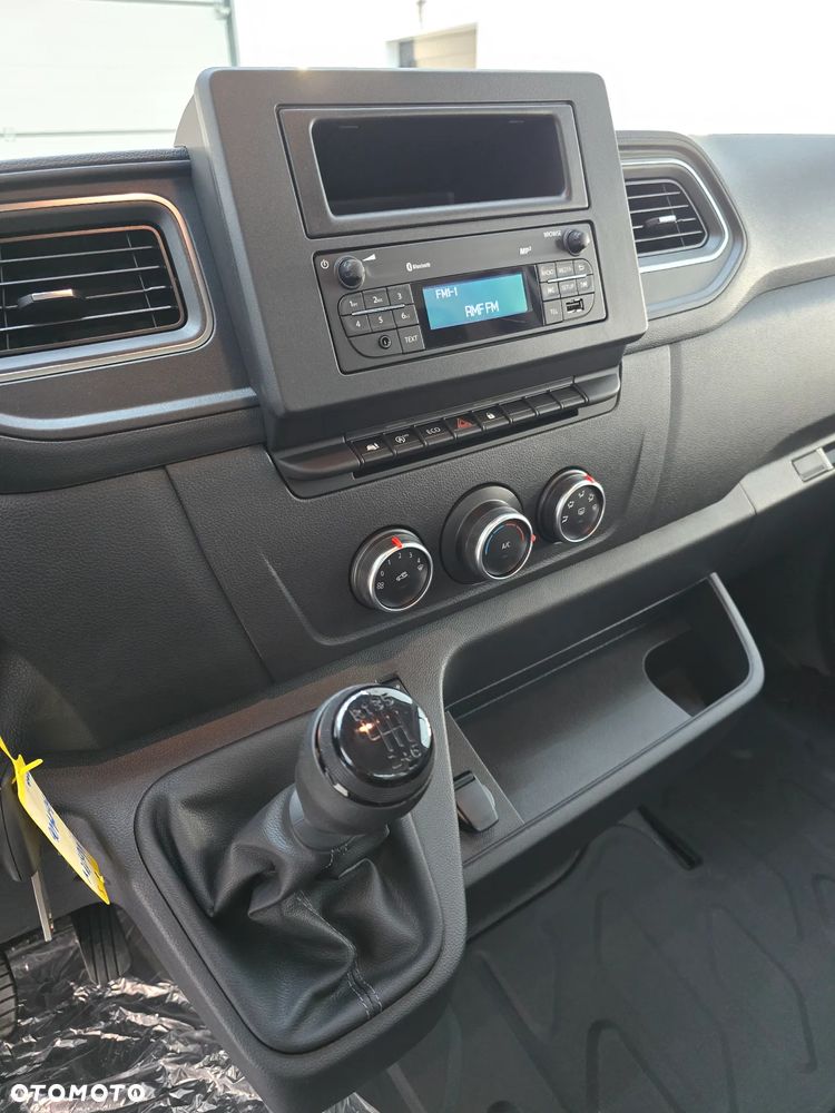 Renault MASTER 17Km WYWROTKA 3 STRONNA 1011Kg Ładowność SILNIK 2,3 AUTO NIE UŻYWANE NA GWARANCJI STAN NOWY NOWY NOWY SALON POLSKA TO SŁONIK BOGATE WYPOSAŻENIE HAK LEDY KLIMA TEMPOMAT - 31