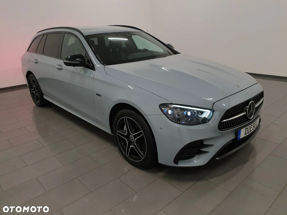 Mercedes-Benz Klasa E 300 de 4Matic 9G-TRONIC AMG Line - 3