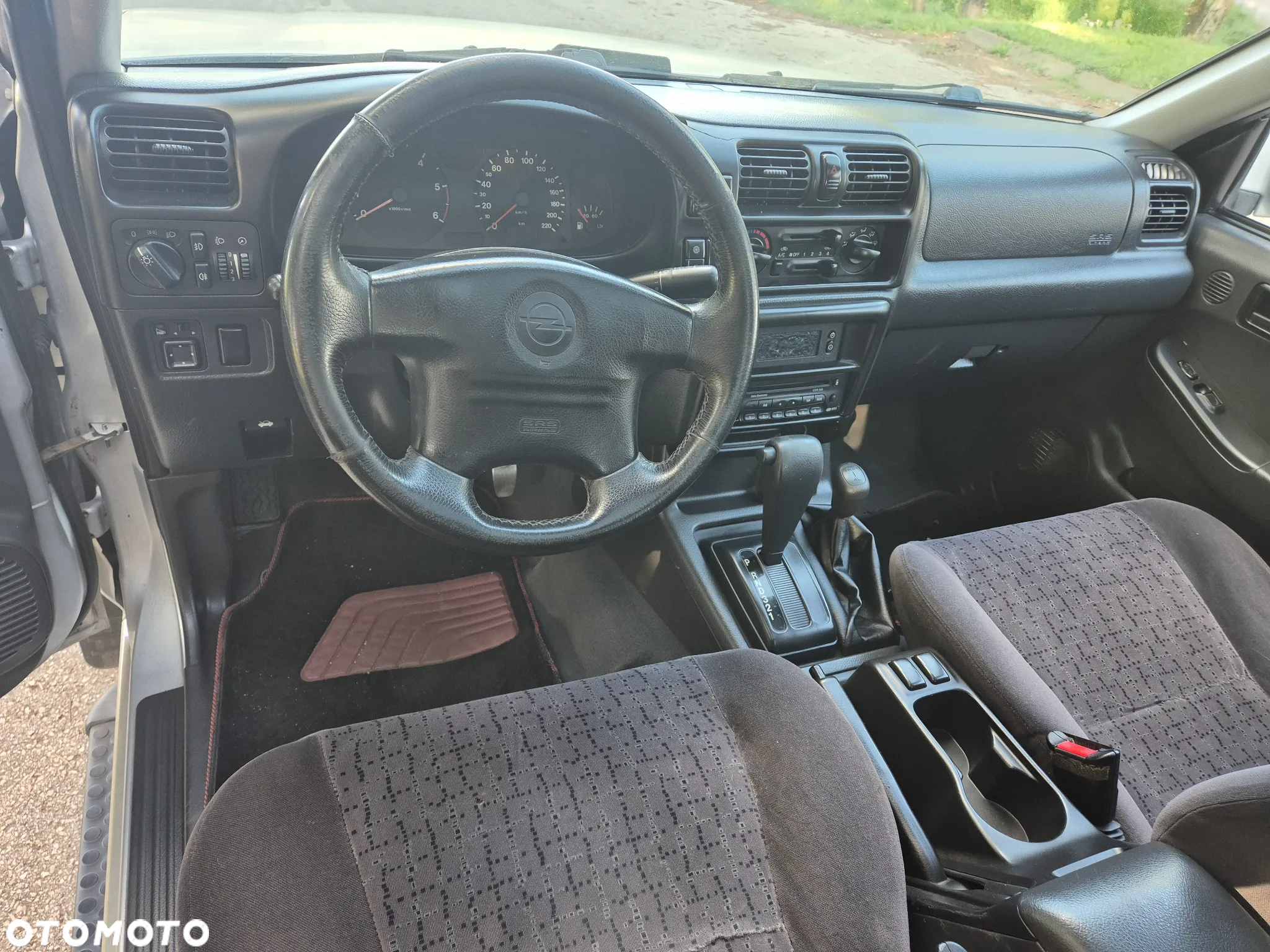 Opel Frontera - 36