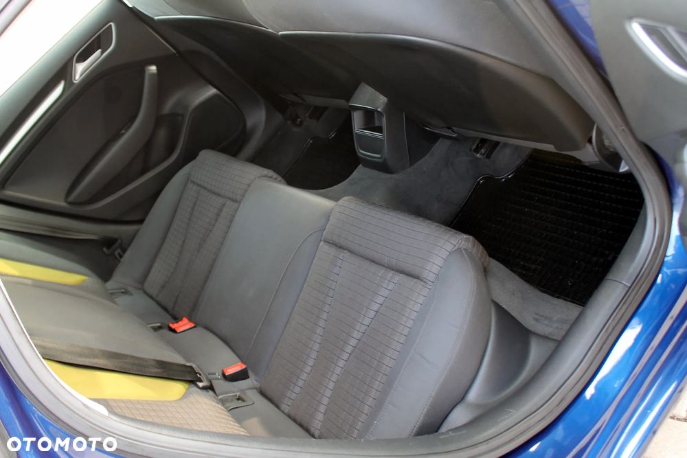 Audi A3 Sportback 1.8 TFSI S tronic Ambiente - 12
