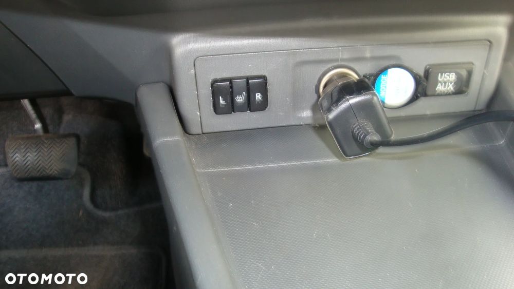 Toyota Prius+ 1.8 HSD Active - 18