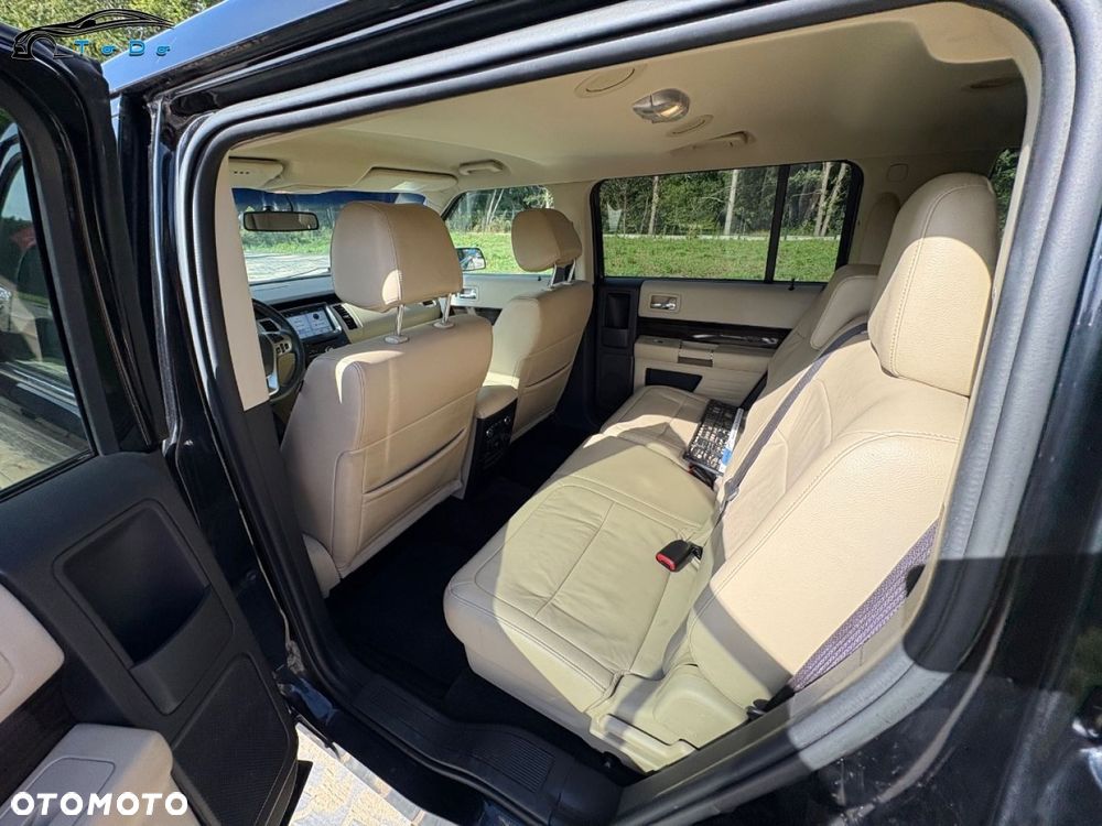 Ford Flex - 28