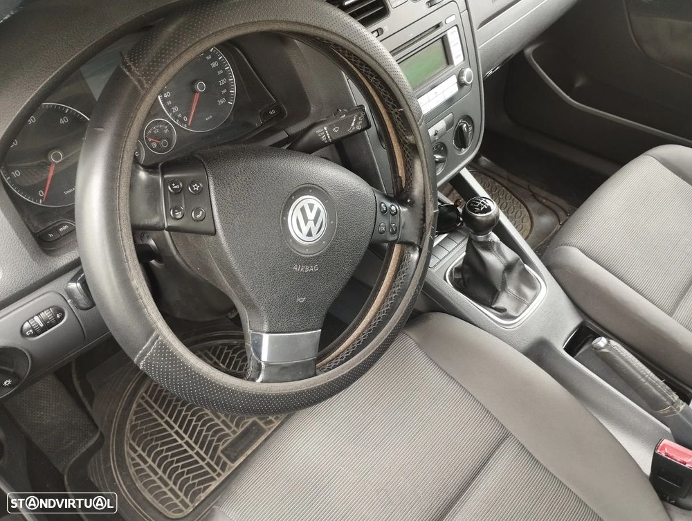 VW Golf 1.9 TDi BlueM. Confortline - 4