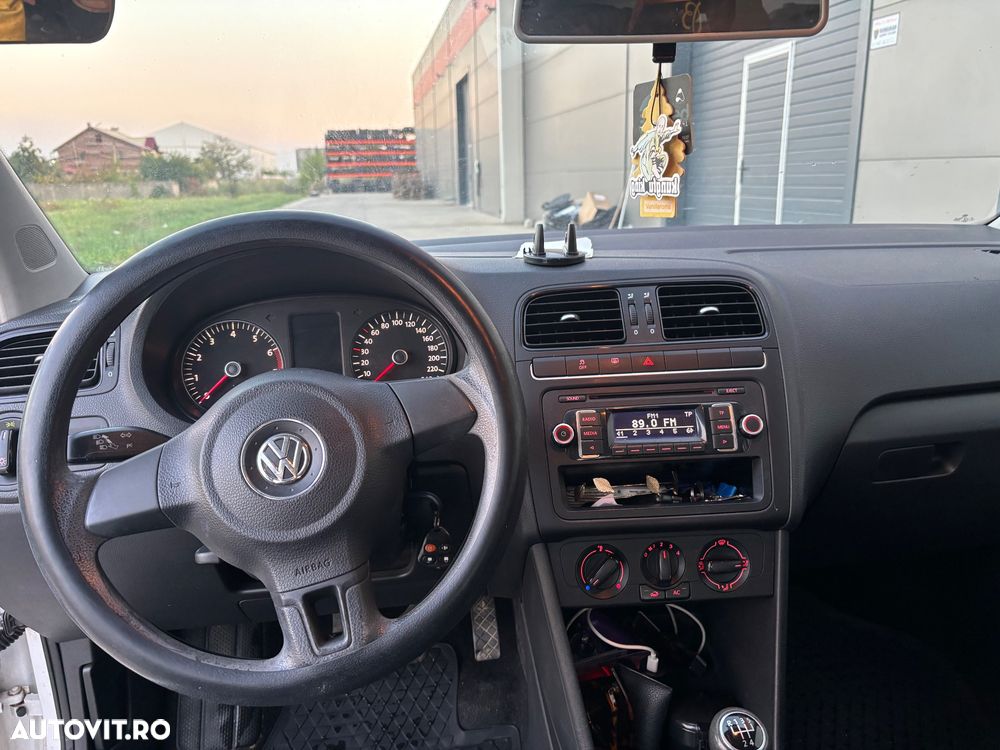 Volkswagen Polo - 6