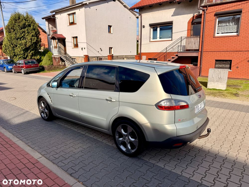 Ford S-Max - 8