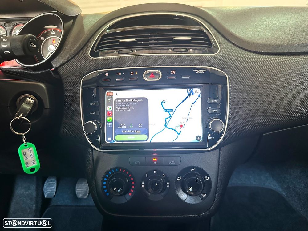 Fiat Punto 1.3 M-Jet Lounge S&S - 28