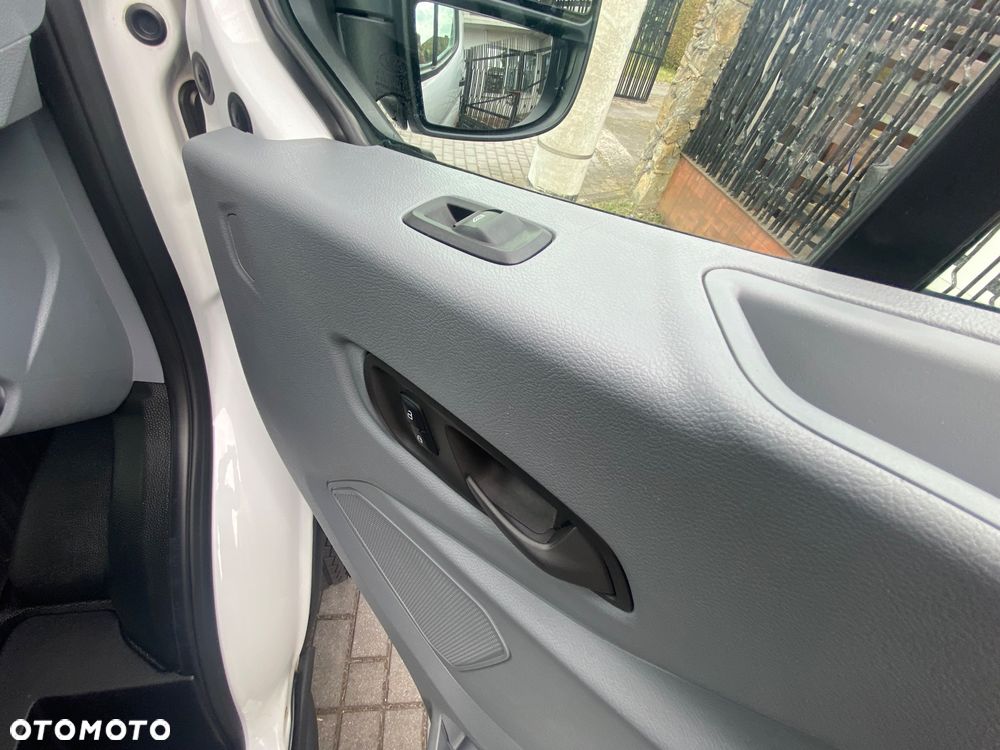 Ford Transit - 6
