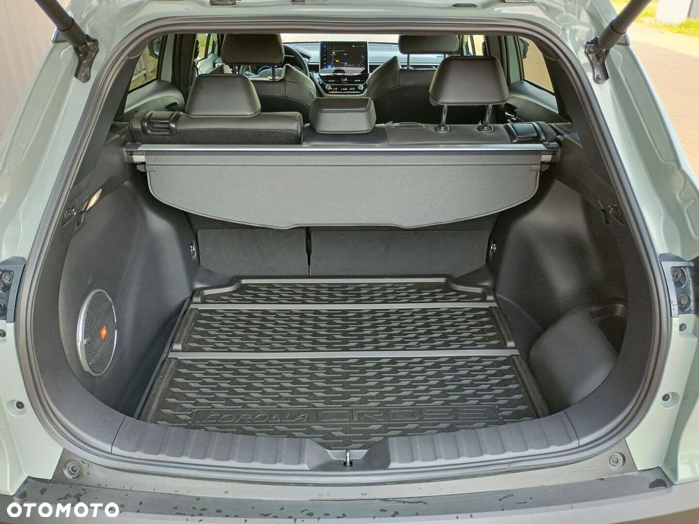 Toyota Corolla Cross 2.0 Hybrid Executive - 24