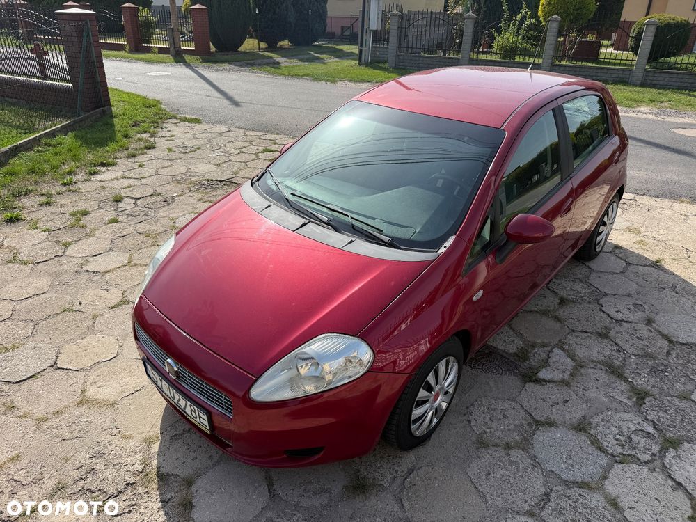 Fiat Punto 1.4 16V Dynamic - 12