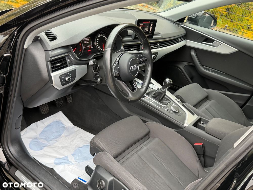 Audi A4 Avant 40 TFSI sport - 6