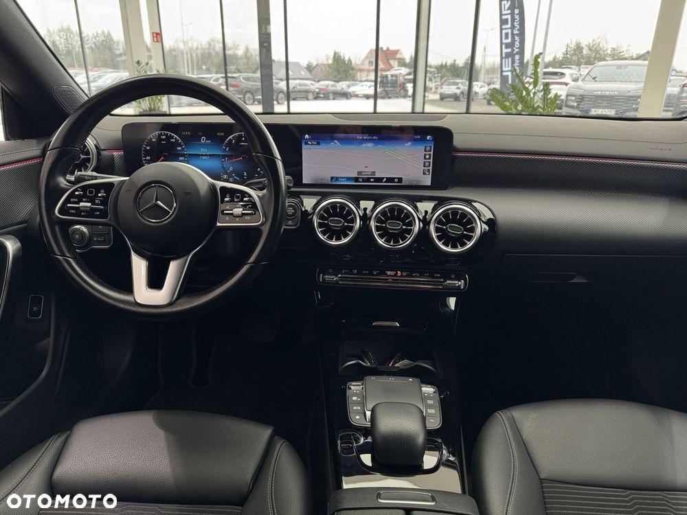 Mercedes-Benz CLA - 14