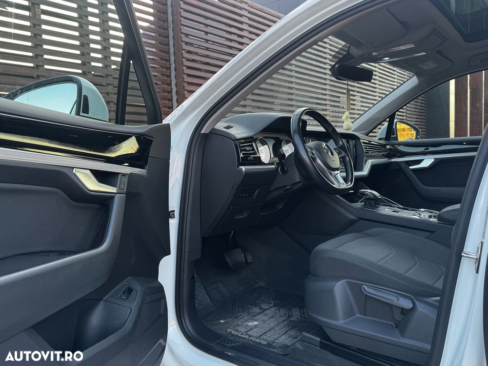 Volkswagen Touareg V6 TDI Elegance - 15