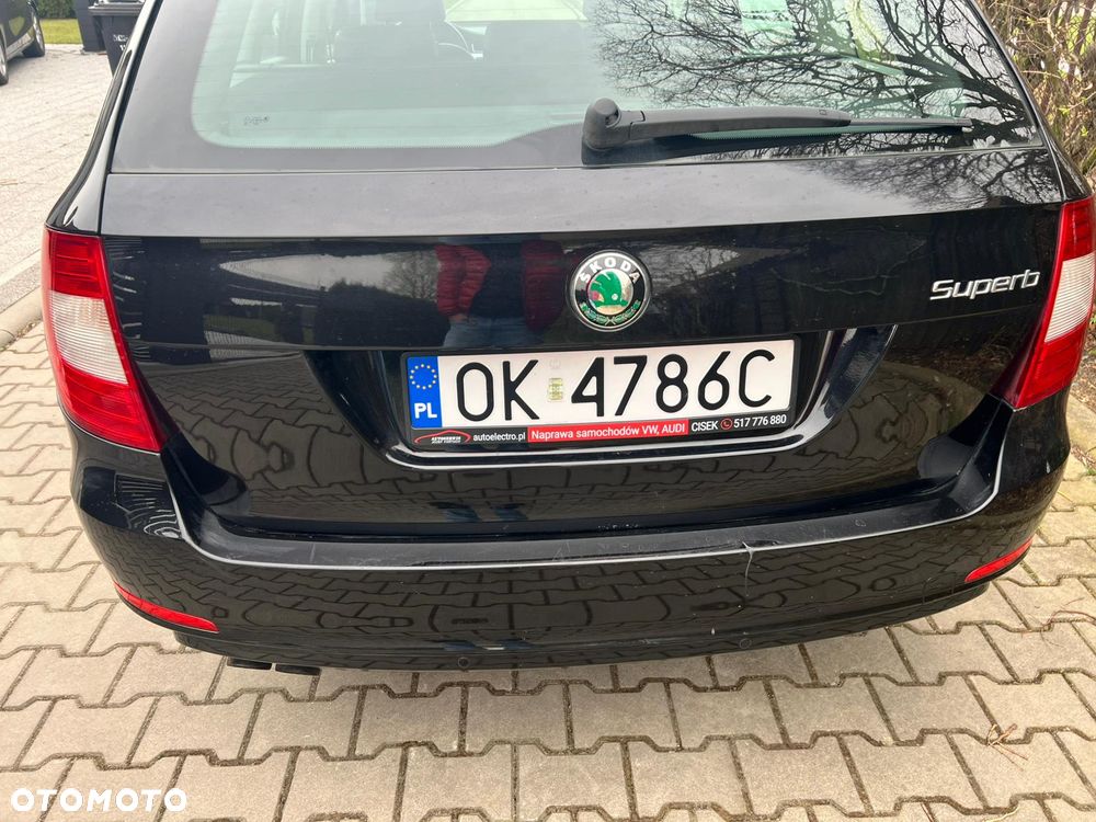 Skoda Superb 2.0 TDI DSG Elegance - 9