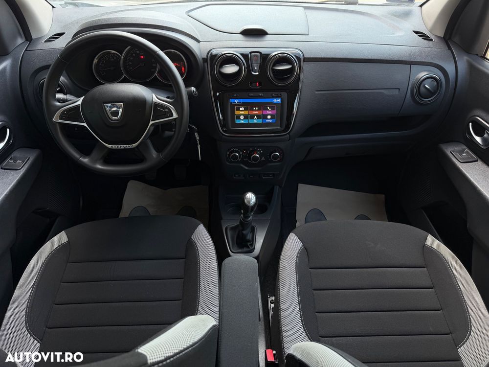 Dacia Lodgy TCe 130 GPF Stepway - 13