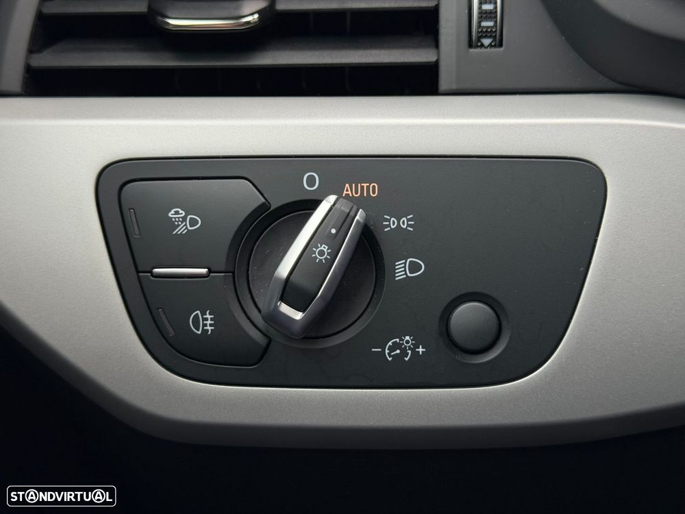 Audi A4 Avant 35 TDI Advanced S tronic - 22