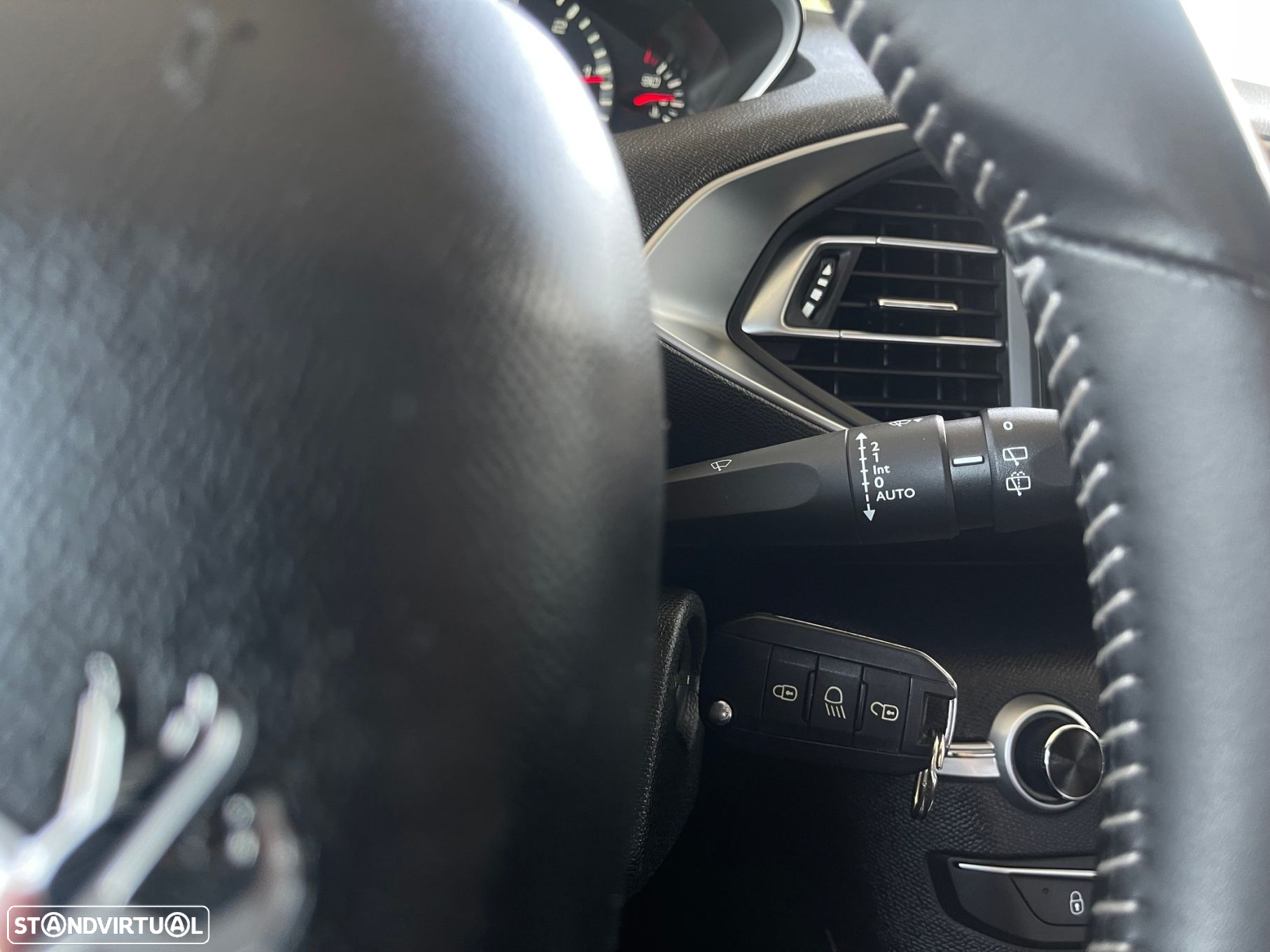 Peugeot 308 SW 1.5 BlueHDi Style - 19