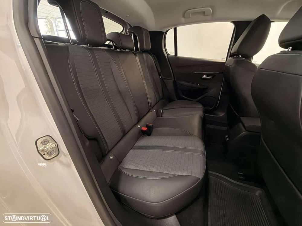 Peugeot e-208 50 kWh Allure Pack - 14