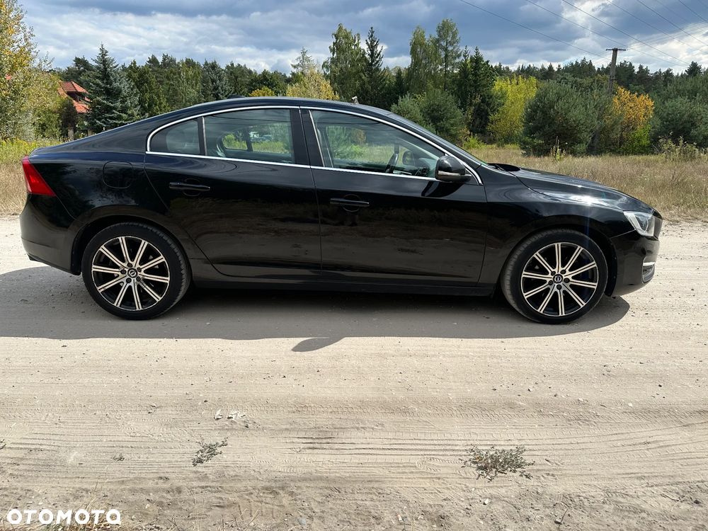 Volvo S60 T5 Drive-E Momentum - 4