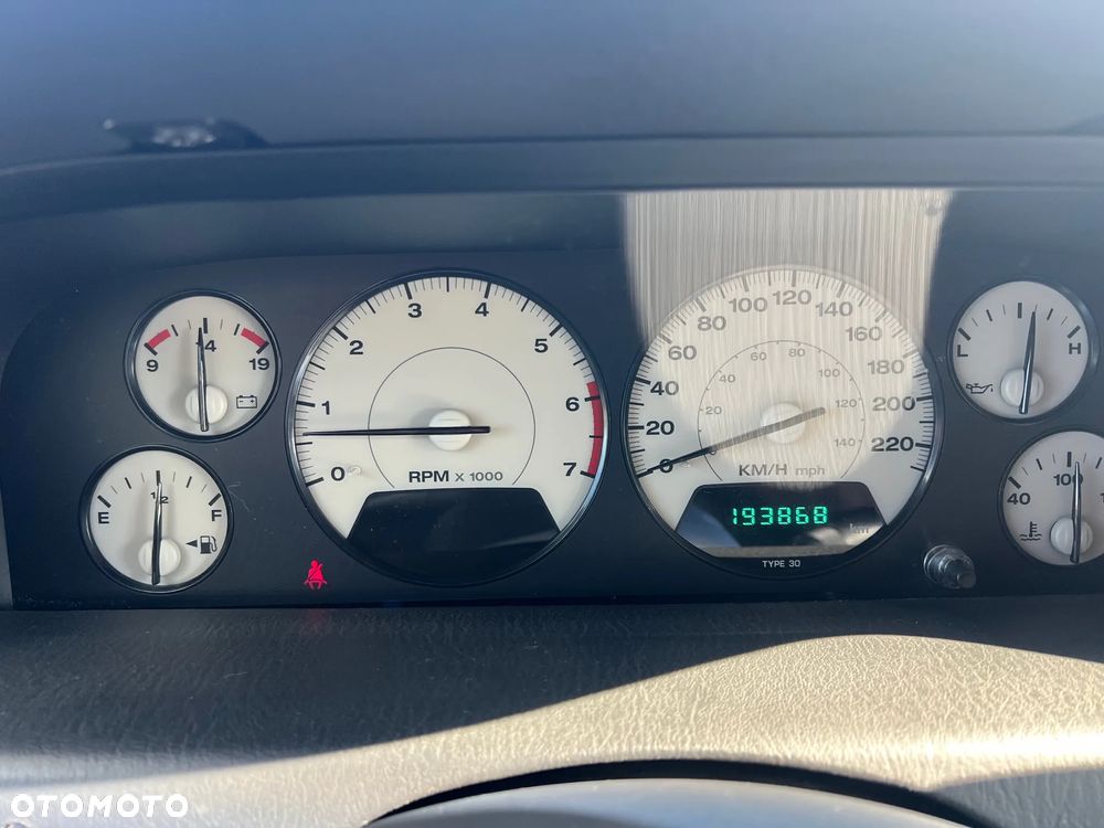 Jeep Grand Cherokee - 9