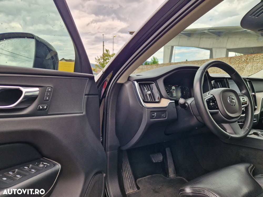 Volvo XC 60 D5 AWD Inscription - 10