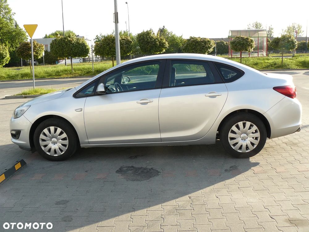 Opel Astra - 10